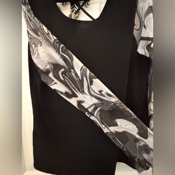 Mesh Sleeve Top by white birch - Picture 3 of 5